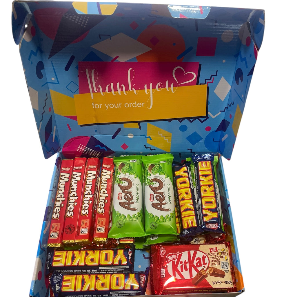 Nestle The Big Chocolate Box, 30 x Chocolate Bars – KitKat, KitKat Chunky, Yorkie, Aero, Munchies – Sharing Gift, 1.3kg