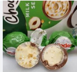 Kinder Choco Balls, Milk Chocolate, Creamy Milky Filling & Hazelnut Pieces 90g (Pack Of 4) Tasty And Twisty